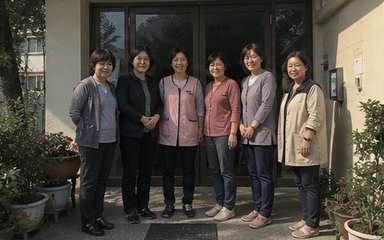 센터 전경과 직원 모습